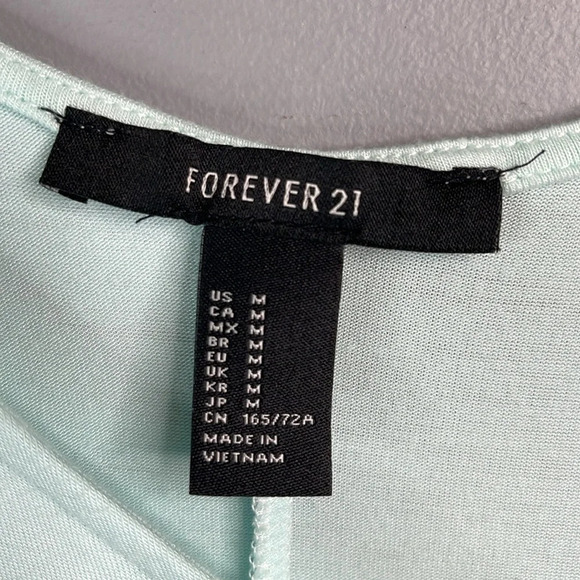 FOREVER 21 Sea Green Surplice Shorts Romper Jumpsuit Adj Spaghetti Straps Size S - Picture 8 of 10